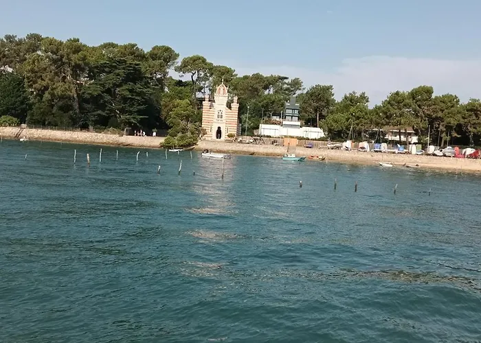 Hébergement de vacances Maisonnette Mitoyenne *